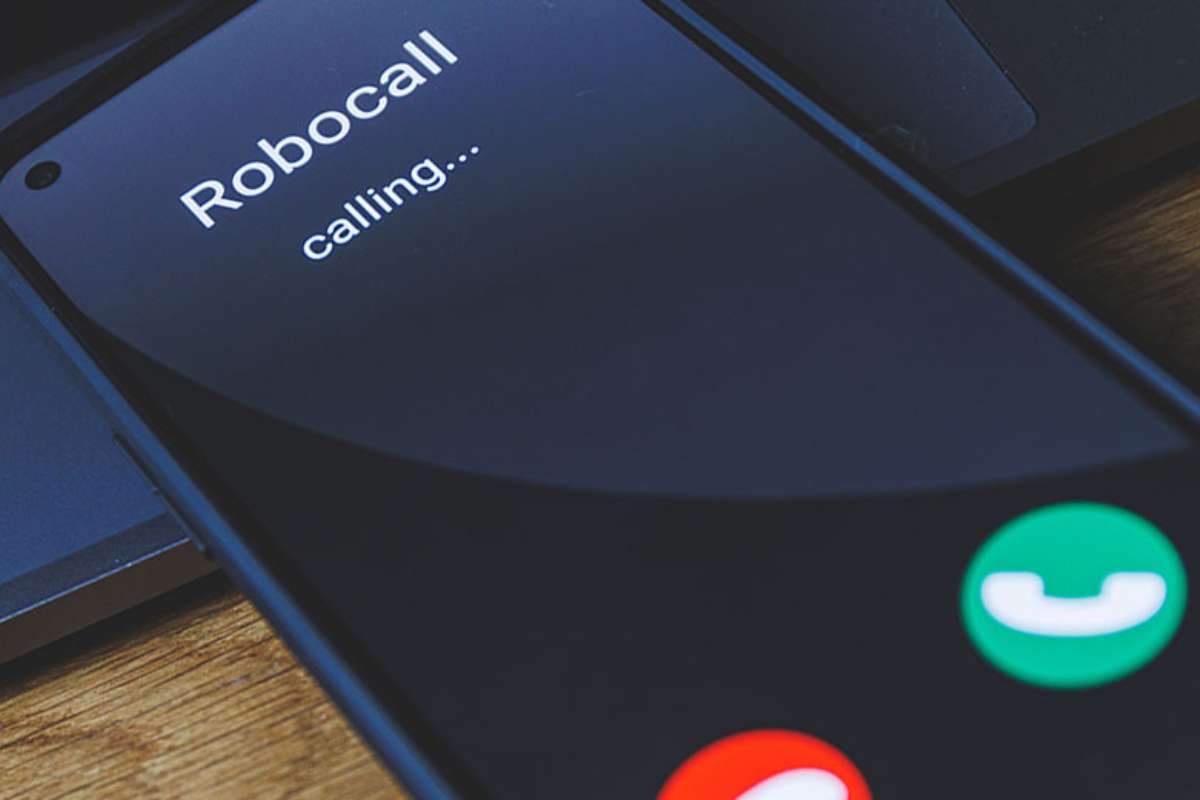What is a Robocall? A Guide to Outsmarting Scammers | CyberPro Magazine