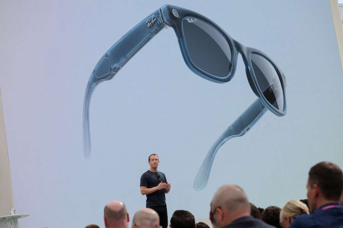 Confused by Smart Glasses in 2025? Guide to Tech Trends | CyberPro Magazine