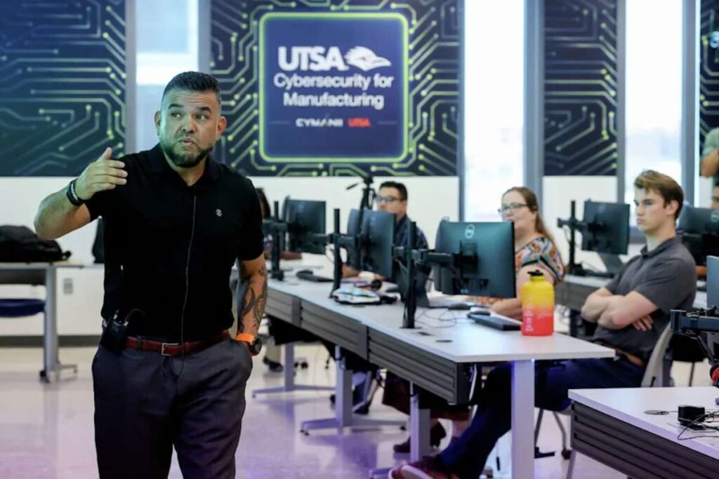 Marvin PfeifferSan Antonio Express-News