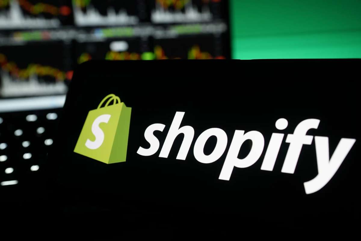 Shopify Outage Disrupts Merchant Access and POS Tools | CyberPro Magazine