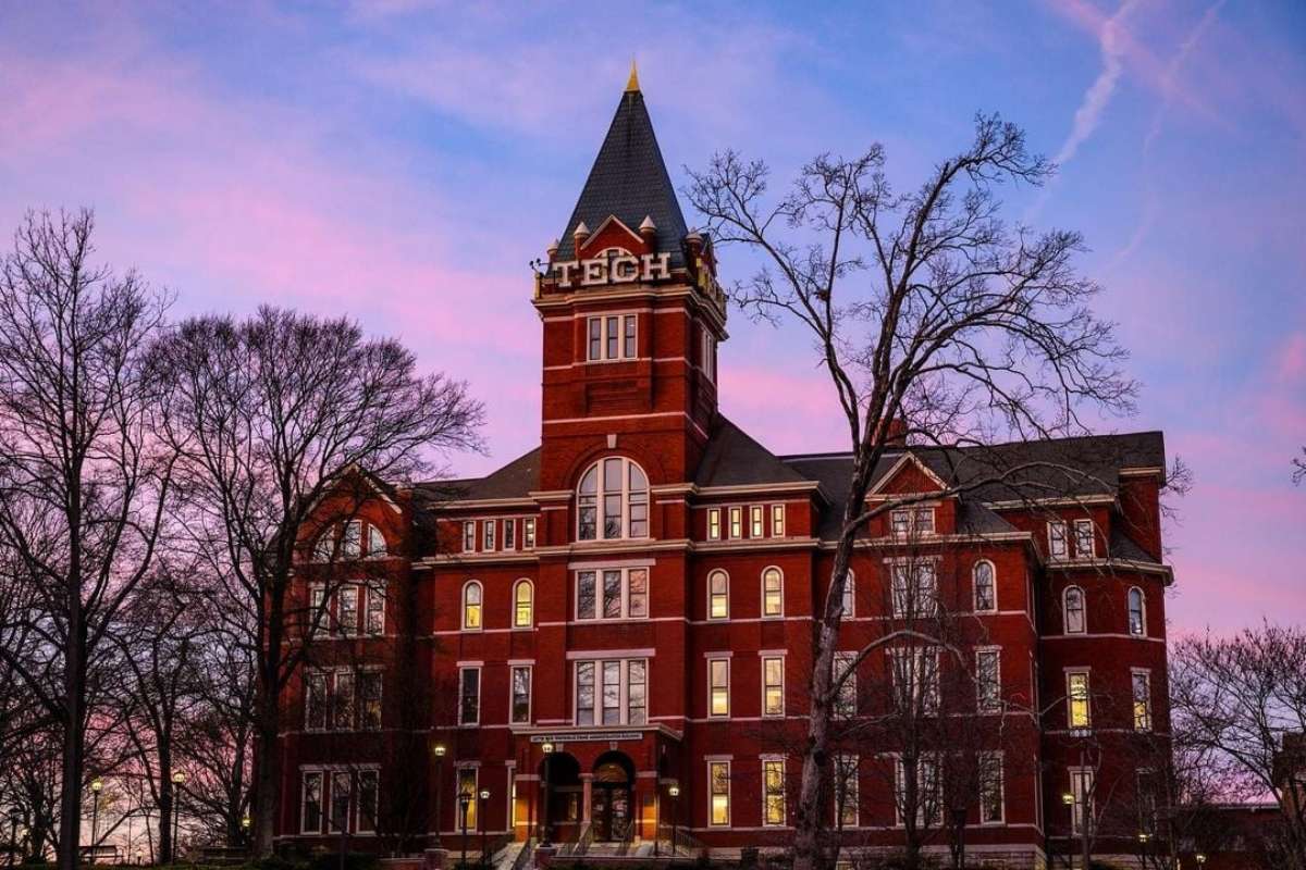 Top Best Colleges for Cybersecurity 2026 Guide | CyberPro Magazine